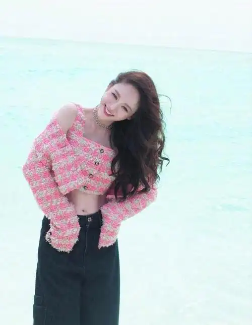 你是否曾想过,减肥除了追求苗条身材,是否还能守护女性独有的曲线美?