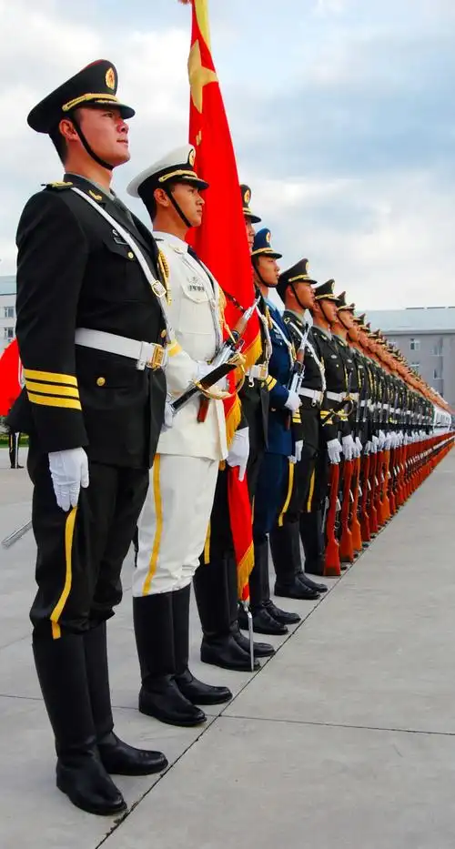 【转载】中国人民解放军三军仪仗队英姿