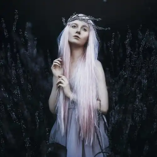 森女系写真拍出精灵范 超模演绎融于自然的性感_明星写真_图集_电影网