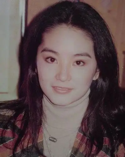 太美了!七十张林青霞年轻时的美照,相信没几个人见过