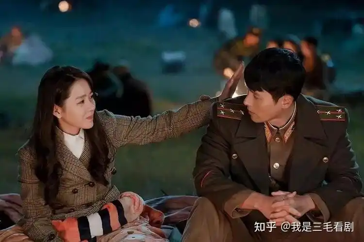 爱的迫降的剧情简介