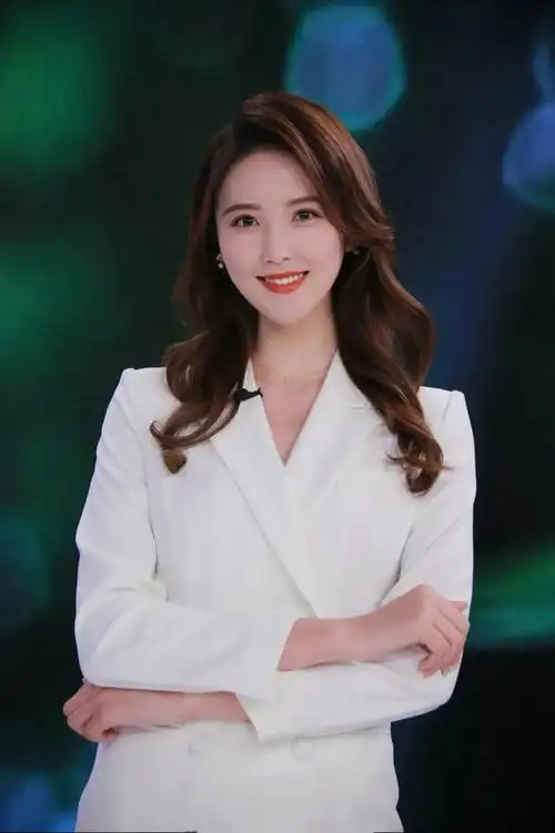 精美图集李丹儿优雅美丽的女主持人