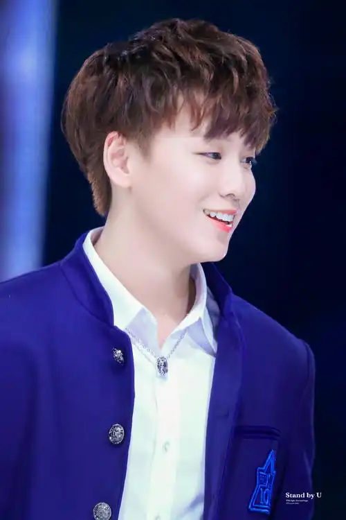 190320 producex101 初亮相一周年余景天tony超话"等待 朝光芒前进的