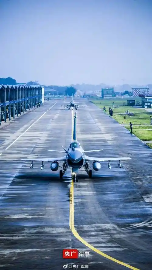 歼10战机首飞26周年_微博_军事_成功