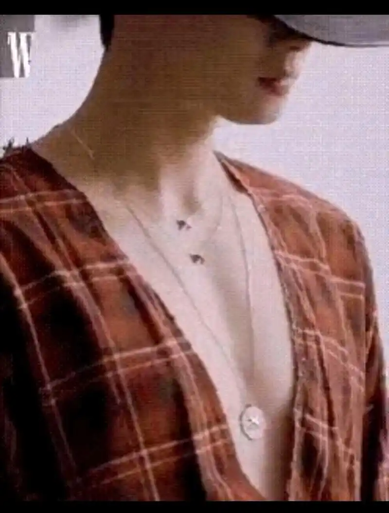 大漏腹肌,脸蛋天才车银优腹肌照来袭,让粉丝们直呼老公!