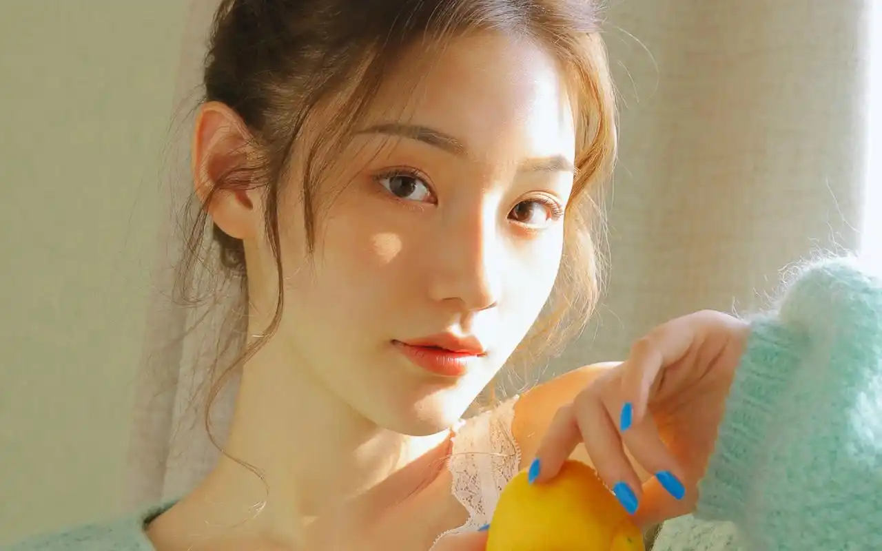 丸子头居家美女图片桌面壁纸