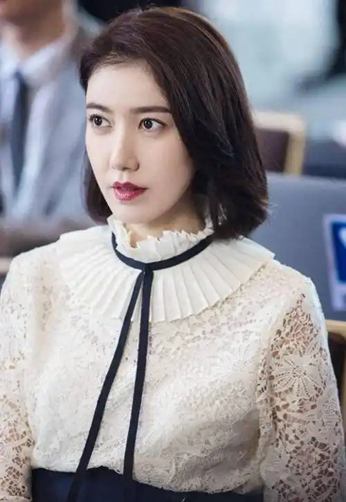 高露,神似高圆圆的她,是多少人目中的白月光_观众_发展_获得了