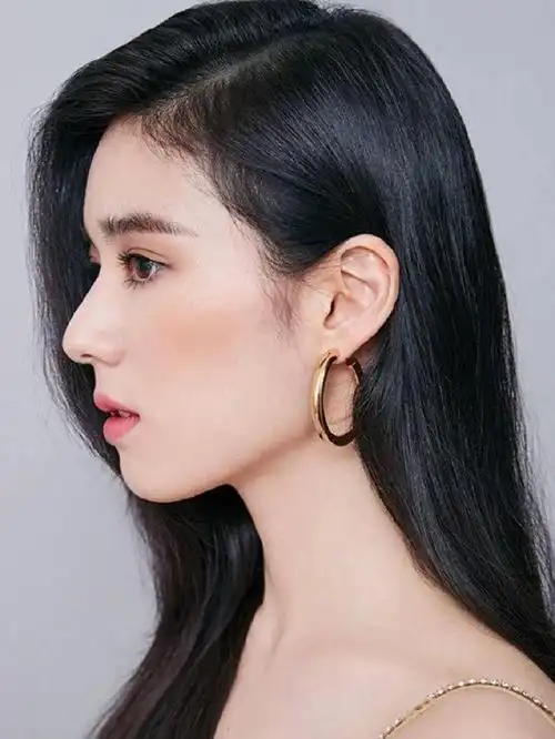 如何才能塑造出好看的下巴线条呢?