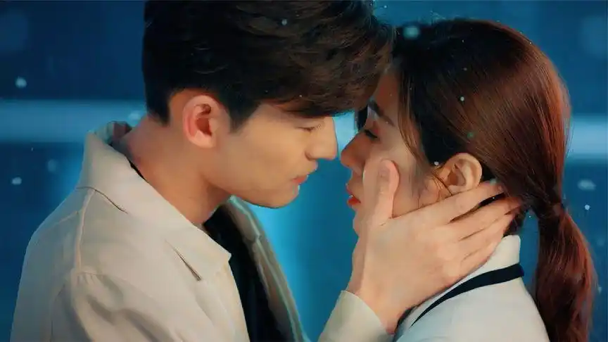 东八区的先生们:王晓晨肚子突然变大,张翰花式宠妻,王晓晨献吻好幸福