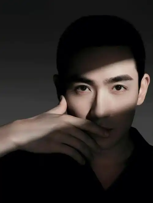 朱一龙寸头也好帅