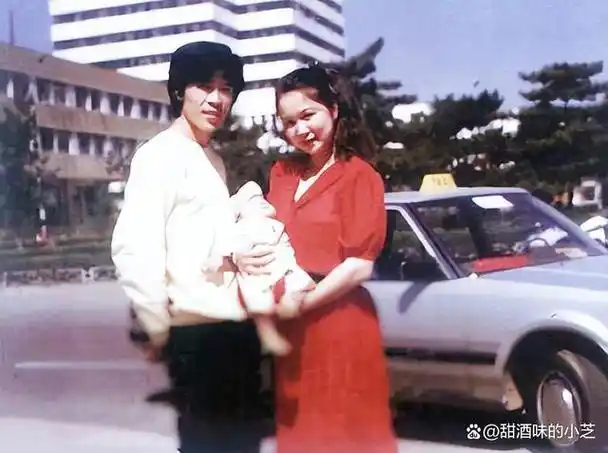 著名演员蔡明:一贴膏药与丈夫结缘,61岁她有了烦心事