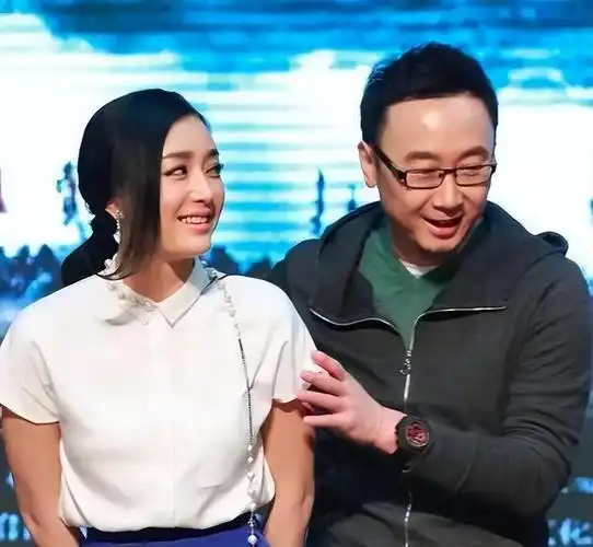 好乱魏大勋秦岚恋情曝光男方是杨幂绯闻男友女方是杨幂闺蜜