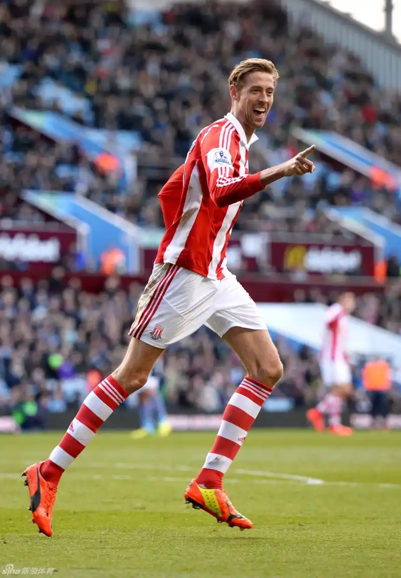 高佬克劳奇破门