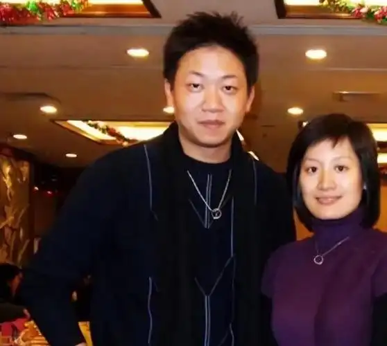 东方卫视知名主播何婕丈夫是林海曾陷入离婚谣言现状如何