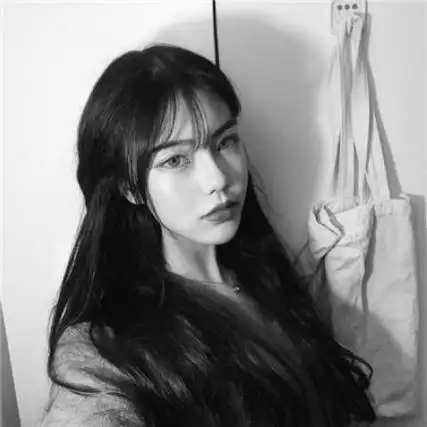 超拽霸气女生黑白头像素心清简内柔外刚的女生