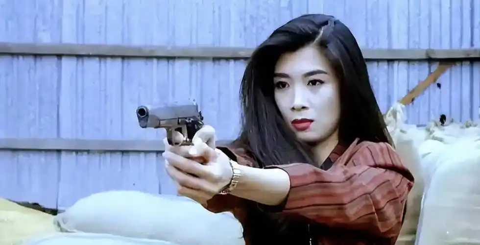 9位"叫不上名"的香港女配角,年轻时都是一眼万年,一见误终身_李赛凤