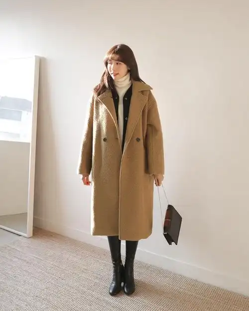 卡其色大衣里面穿什么 这样搭配 让你穿出时尚感