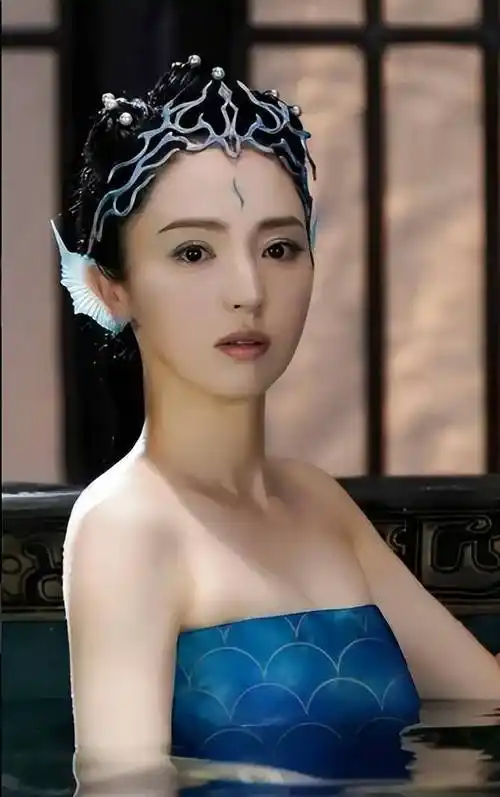 "高云翔性侵案"时隔4年,曾疯狂保释丈夫的董璇,她近况如何?