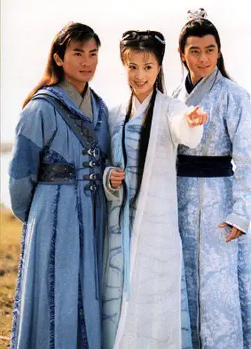 2002年《绝世双骄》剧照