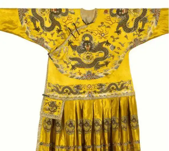 古代皇帝的龙袍不能水洗穿臭了该怎么办还是贫穷限制了想象力