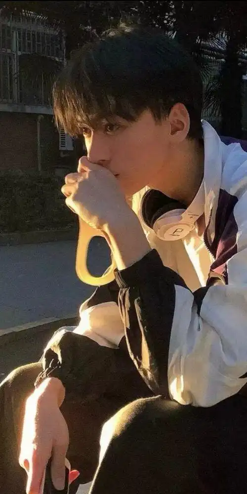 壁纸很难不爱的养眼帅哥壁纸