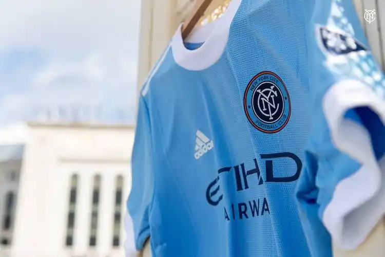 阿迪达斯发布纽约城2021赛季主场球衣