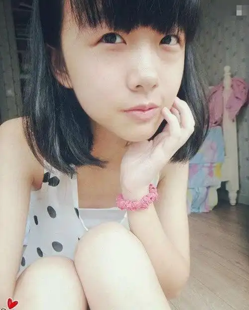 甚至是如今还有人一直在用她的照片当做qq邮箱呢,这一个人就是王清媛