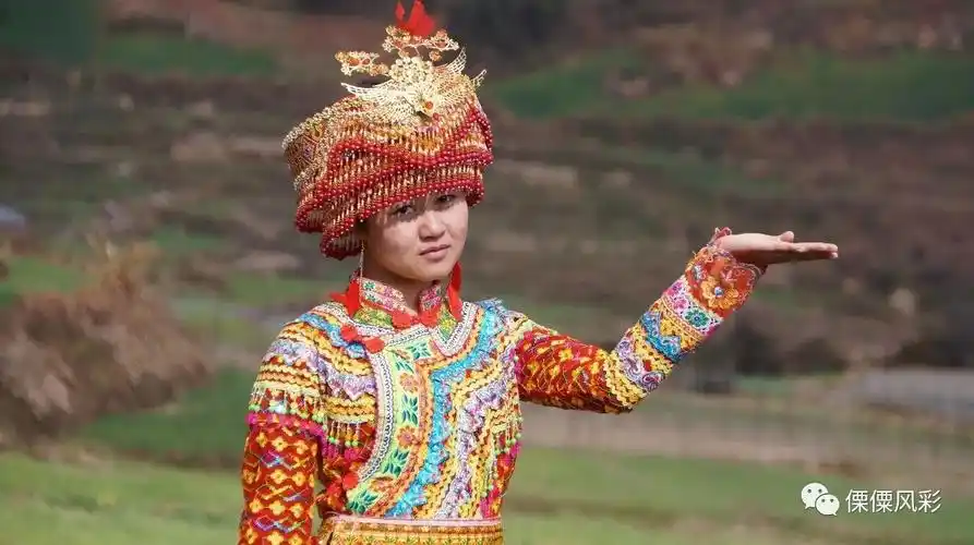 傈僳族美少女太漂亮了