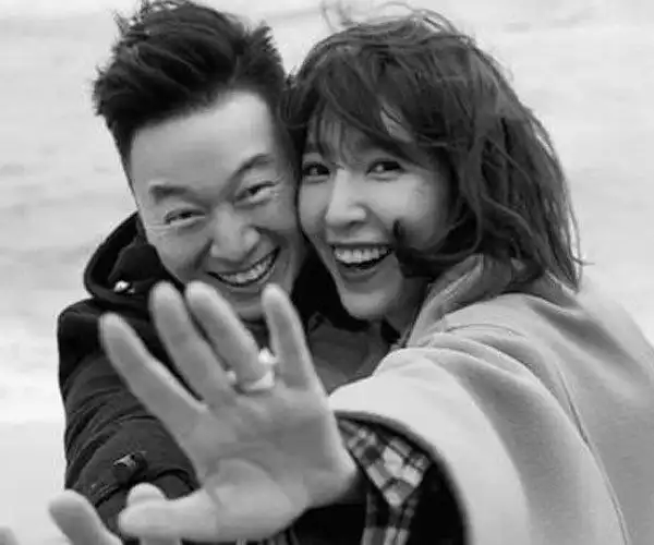 杨谨华和张怀秋分手原因现在的老公ben是真爱