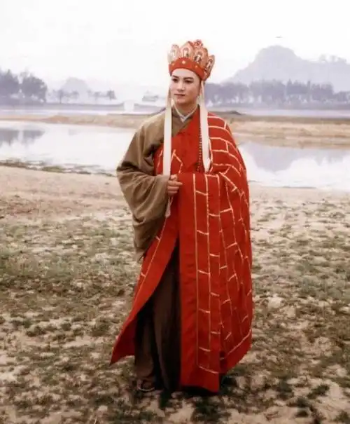 "唐僧"迟重瑞:娶了有钱的陈丽华老婆,没有孩子,他怎么样?