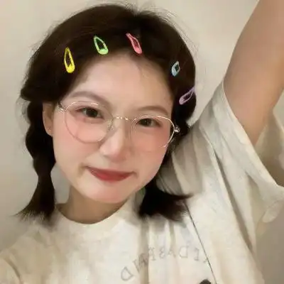 看起来纯欲干净的可爱女生头像