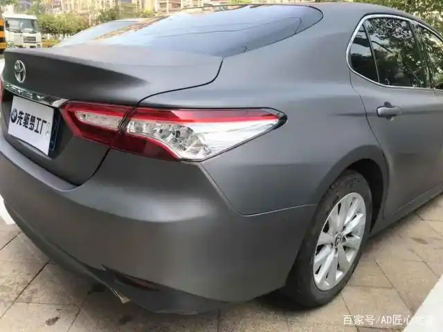 原车颜色: 艾利小珍珠金属哑碳灰改