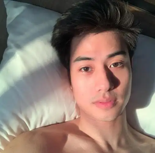 25岁泰国男星睡梦中离世"家人叫不醒"送医来不及