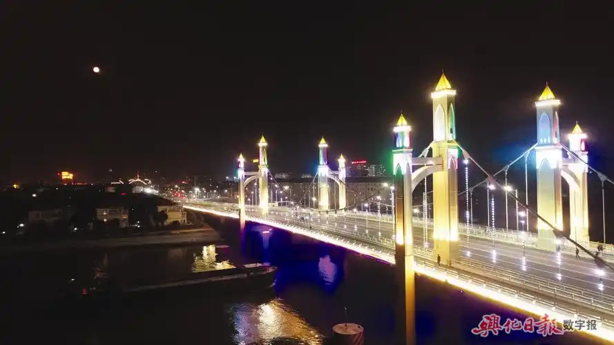 一座桥:成就风景,满怀期待--兴化日报