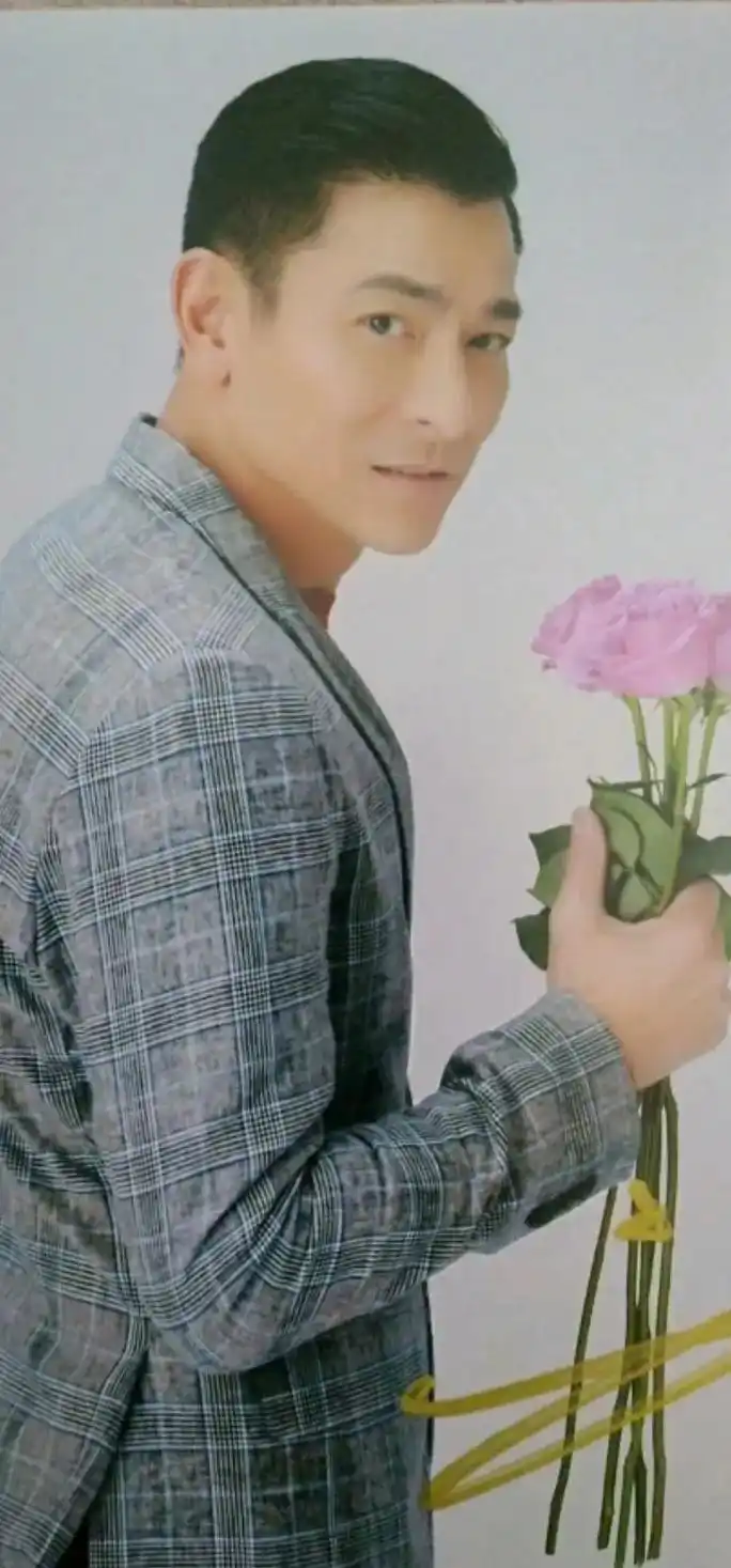 抖音图文来了 #刘德华 #这样的男神你们喜欢吗 #霸气十足 - 抖音