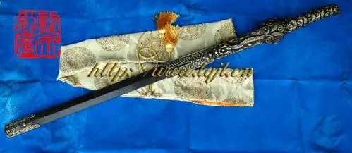 七剑之由龙剑手雕限量版