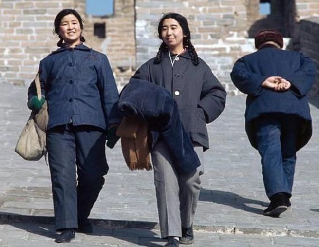 带你领略上个世纪的回忆,图一的场景你见过吗 中国60年代时期,当时的