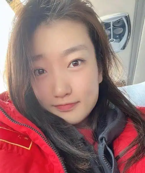 女篮李梦出轨女篮前领队