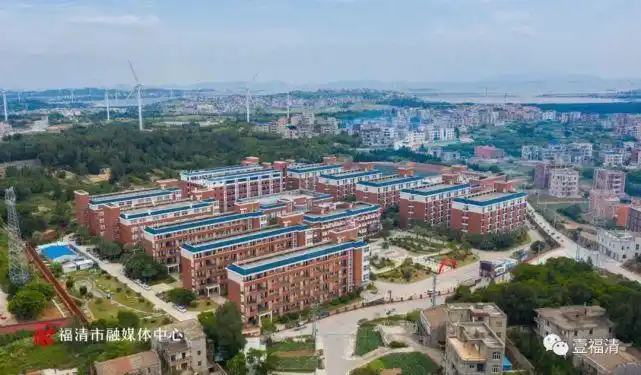 福建师范大学附属福清德旺中学是由著名企业家,慈善家,福耀集团董事长