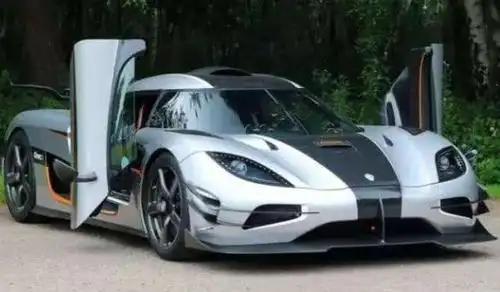 连首富马云都买不起的跑车全球仅一辆劳斯莱斯都得抬头仰望