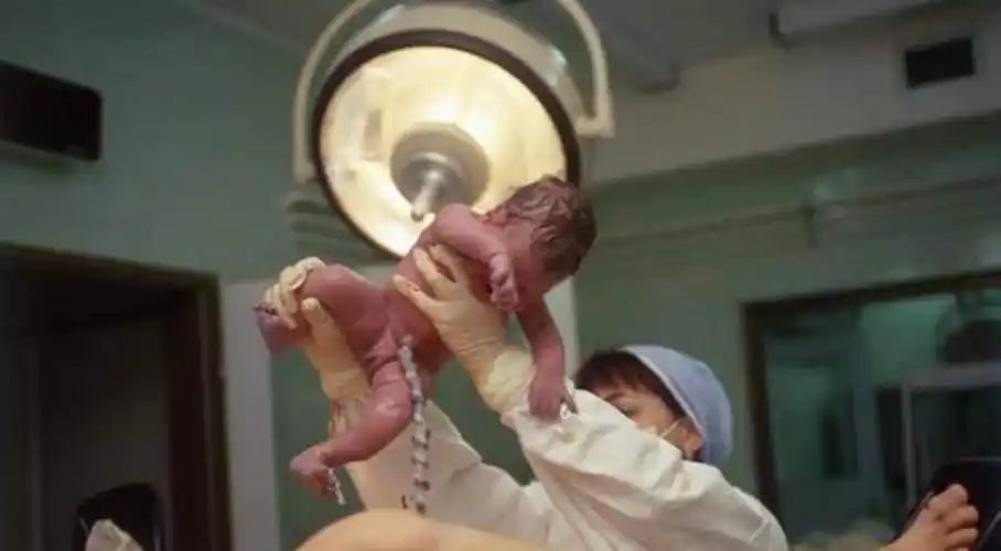 分娩过程女人分娩过程外国女人在家分娩过程分娩过程顺产分娩顺产过程