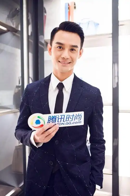 p>王凯,1982年8月18日出生于湖北省武汉市,中国内地影视男演员,流行