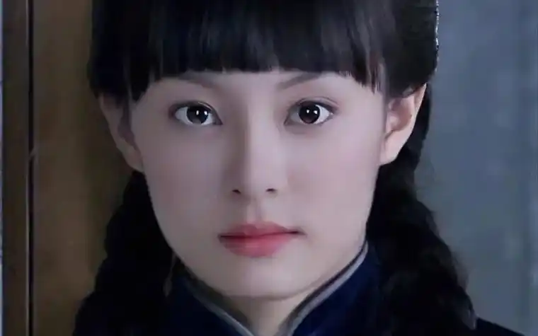 如今重温这部剧,越发喜欢冯程程.