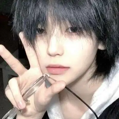 高清帅气可以拿去网恋的男生头像图片