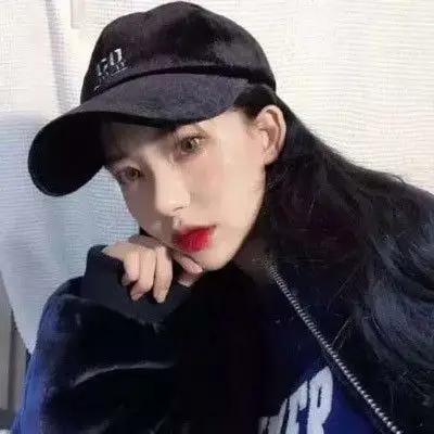 2021高冷气质女神戴帽子头像