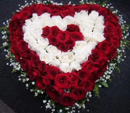 南昌鲜花店99朵玫瑰心形插花生日鲜花南昌鲜花江西鲜花速递