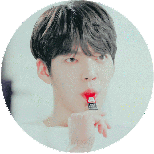 萌萌哒gif金宇彬gif鱼饼欧巴gif暖男gif吃货gif发呆gif