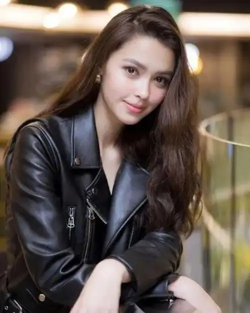 名利场昔日演母女如今竟成妯娌为何泰国女星就爱嫁豪门