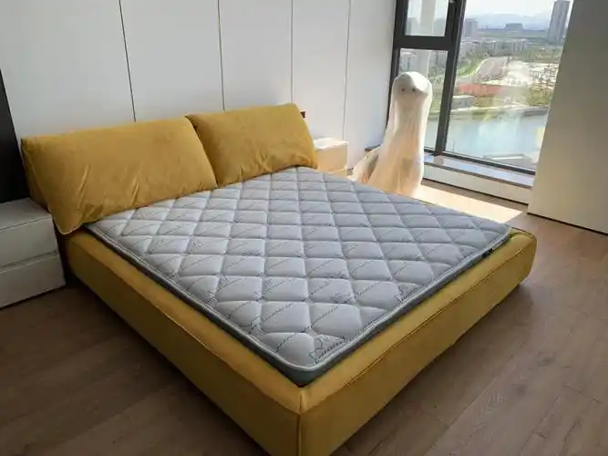 三款品牌床垫对比从气味来讲