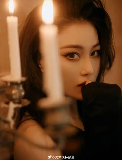 张馨予黑色曼陀罗